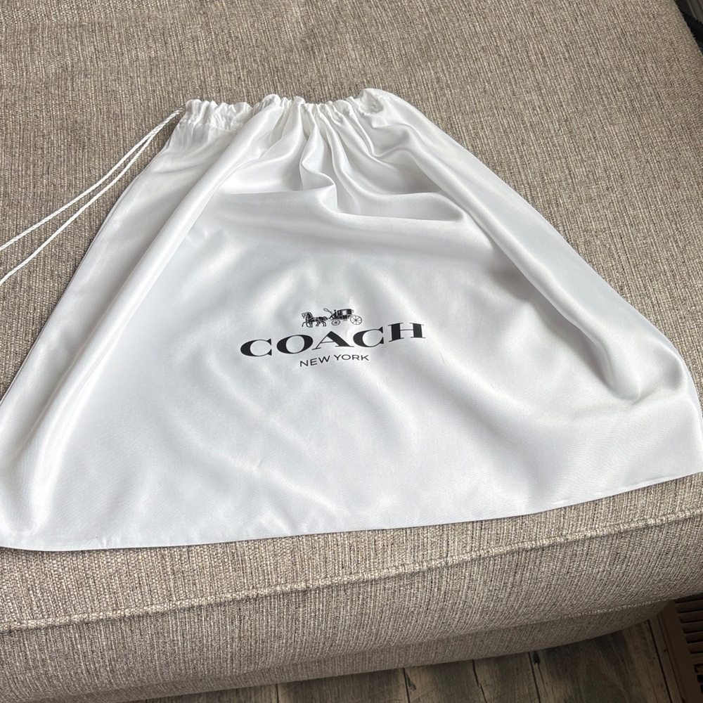 Coach White Drawstring Logo Dust Sack - Picture 2 of 7